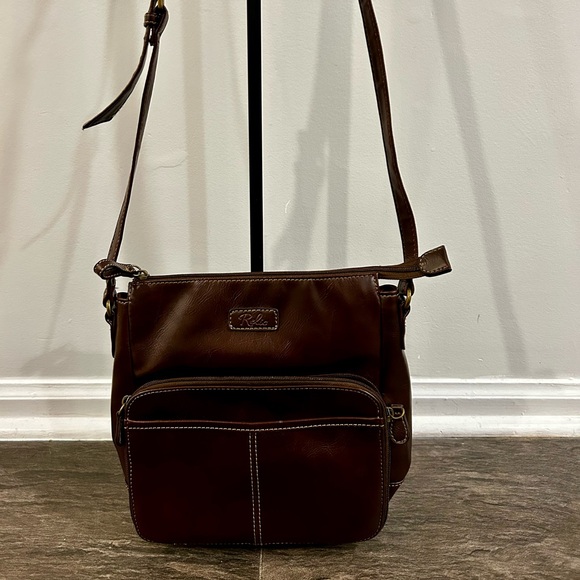 Relic Crossbody - Picture 1 of 9